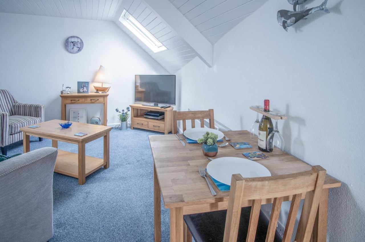 St Julians View - 1 Bedroom Apartment - Tenby Exterior photo
