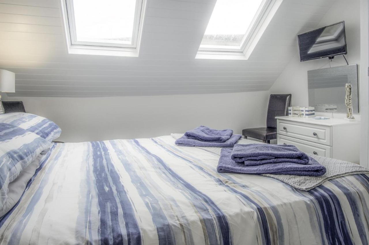 St Julians View - 1 Bedroom Apartment - Tenby Exterior photo