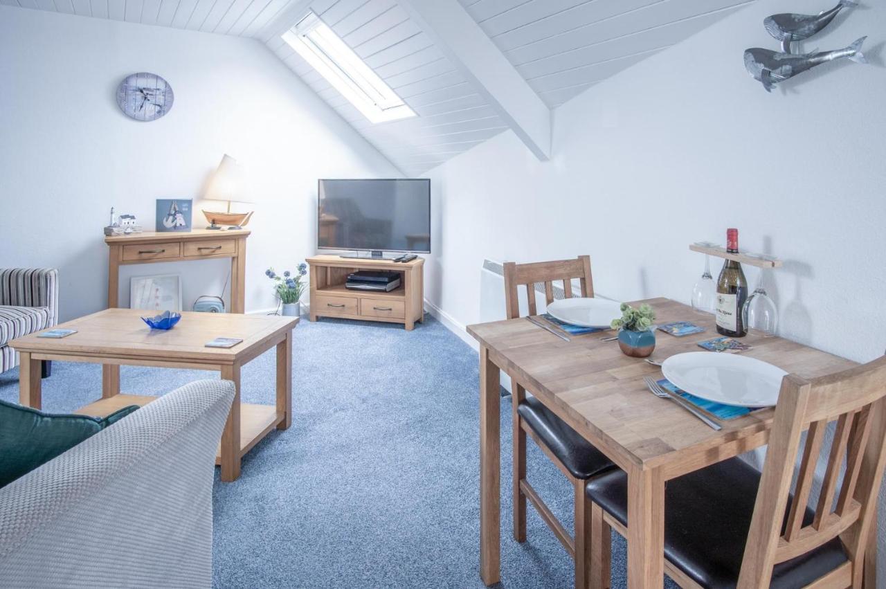 St Julians View - 1 Bedroom Apartment - Tenby Exterior photo